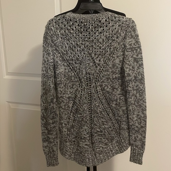 I.N. San Francisco Gray White Knit Sweater Size XL - Picture 2 of 6